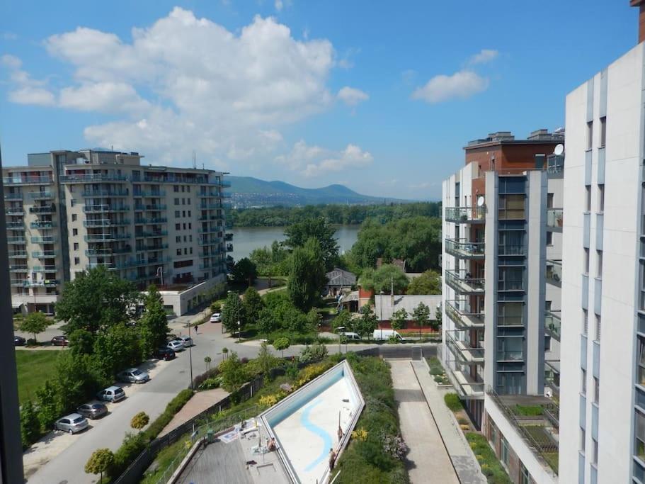 Imadnivalo Medences Hotellakas Szaunaval. Budapest Exterior photo